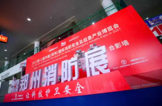 ����������չ